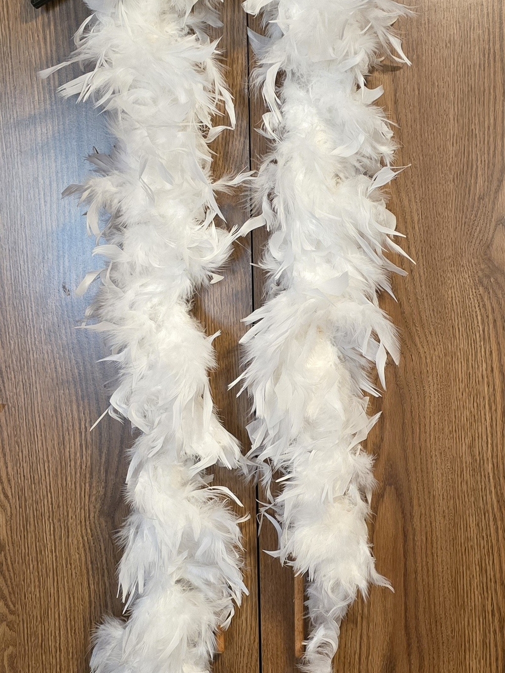 Source Unknown White Feather Boa Scarf
